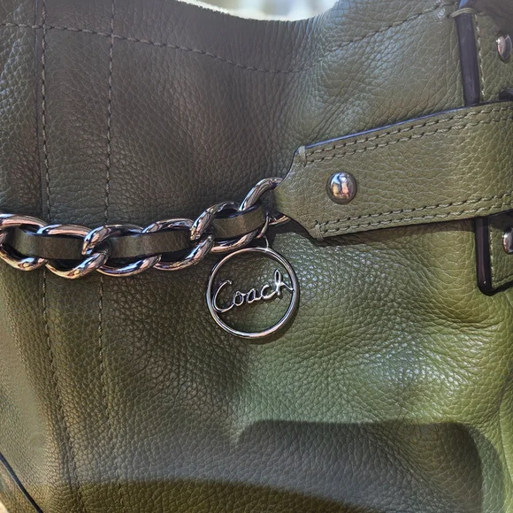 Coach Olive Green Pebble Leather Crossbody with Silver Chain - Picture 4 of 6